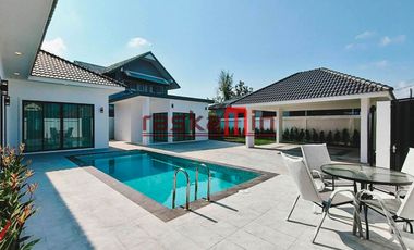 Haus zum Kauf mit 4 Zimmer in Bang Lamung, Chonburi