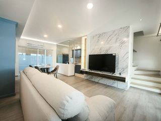 For rent 3 bedrooms townhouse in Prawet, Bangkok