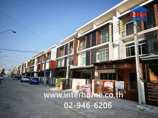 For sale 3 bedrooms townhouse in Nong Khaem, Bangkok