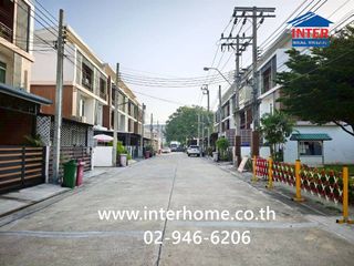 For sale 3 bedrooms townhouse in Nong Khaem, Bangkok