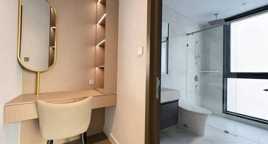 For rent 2 ベッドルーム condo in Sathon, Bangkok