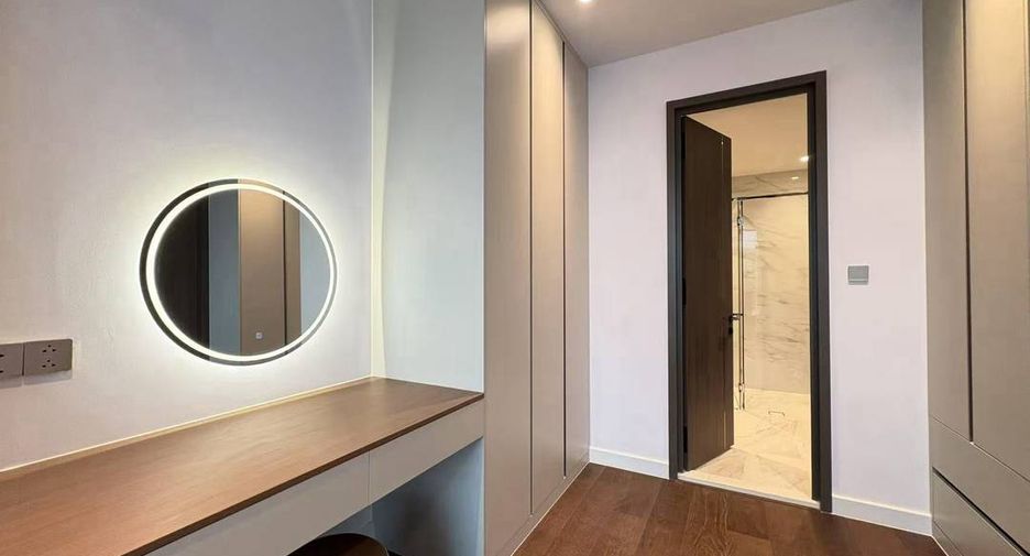 For rent 2 ベッドルーム condo in Sathon, Bangkok