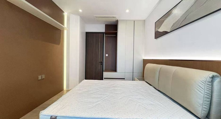 For rent 2 ベッドルーム condo in Sathon, Bangkok