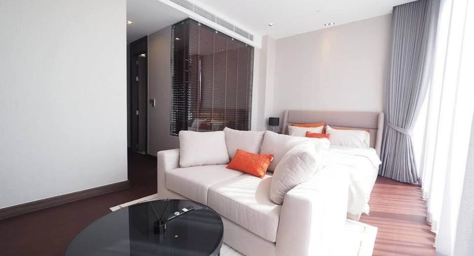Apartamento en alquiler de 3 habitaciones en Khlong Toei, Bangkok