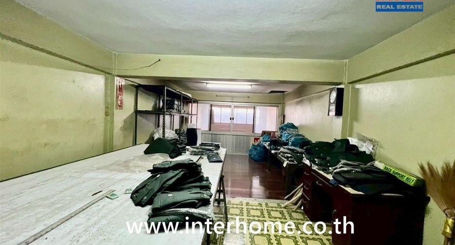 Gewerbefläche zum Kauf mit 7 Zimmer in Pom Prap Sattru Phai, Bangkok
