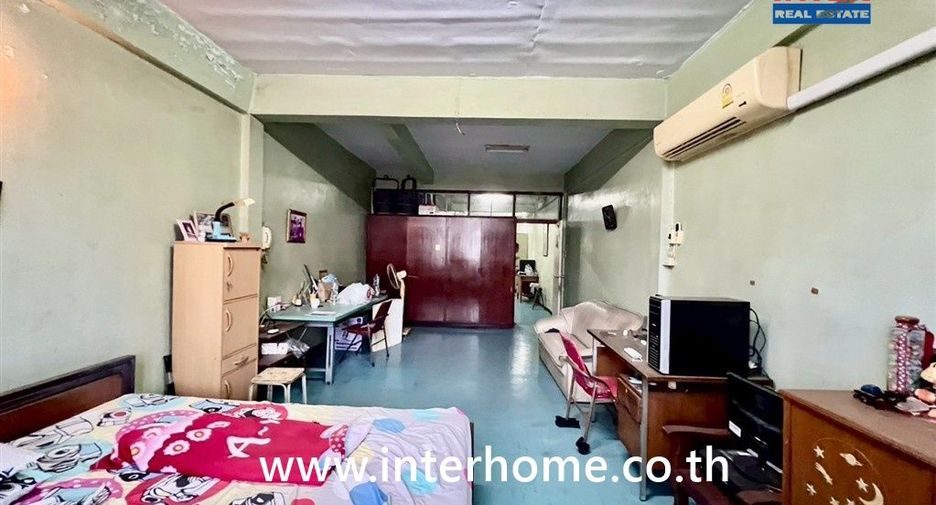 Gewerbefläche zum Kauf mit 7 Zimmer in Pom Prap Sattru Phai, Bangkok