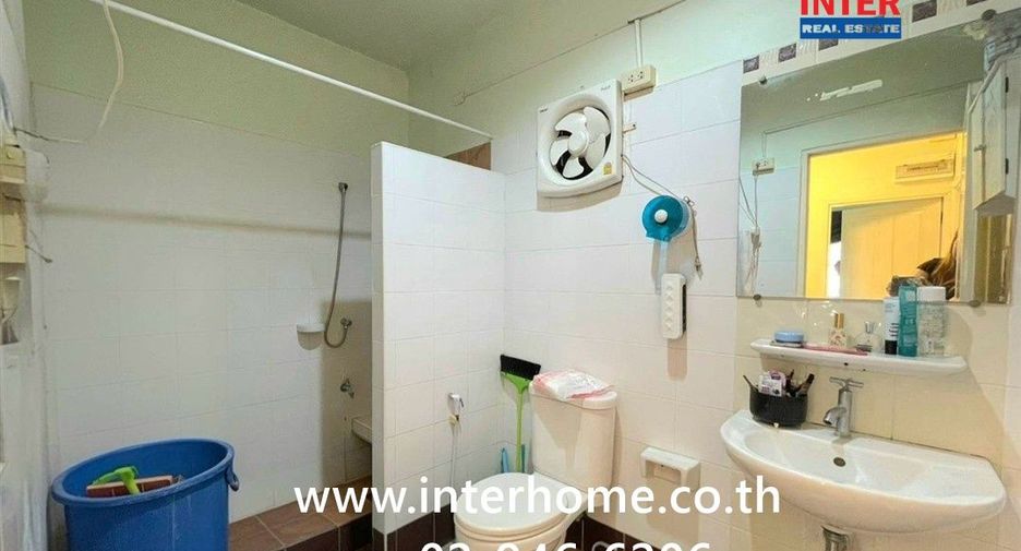 For sale 5 bedrooms townhouse in Nong Khaem, Bangkok