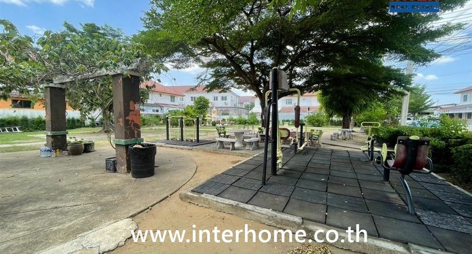 For sale 5 bedrooms townhouse in Nong Khaem, Bangkok