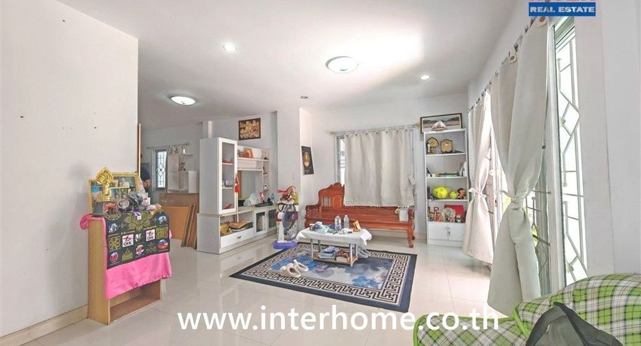 Casa en venta de 3 habitaciones en Phutthamonthon, Nakhon Pathom