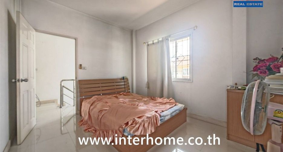 Casa en venta de 3 habitaciones en Phutthamonthon, Nakhon Pathom