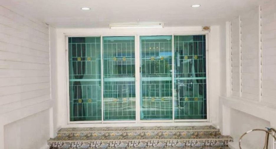 Reihenhaus zum Kauf mit 2 Zimmer in Mueang Chon Buri, Chonburi