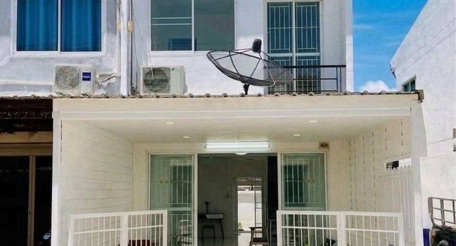 Reihenhaus zum Kauf mit 2 Zimmer in Mueang Chon Buri, Chonburi