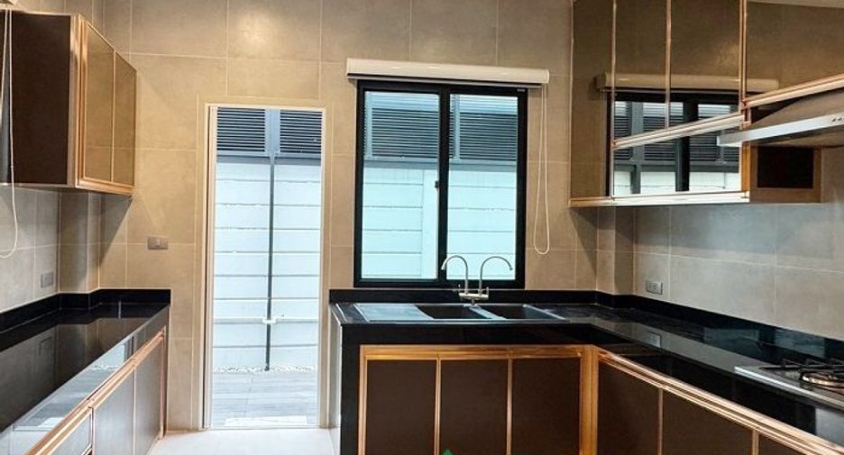 ขาย 4 ห้องนอน บ้านเดี่ยว ใน ทวีวัฒนา, กรุงเทพฯ