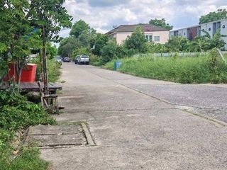 Terreno en venta en Thanyaburi, Pathum Thani
