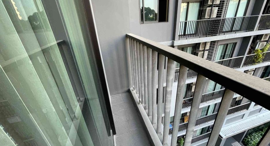For rent 1 bed condo in Sathon, Bangkok