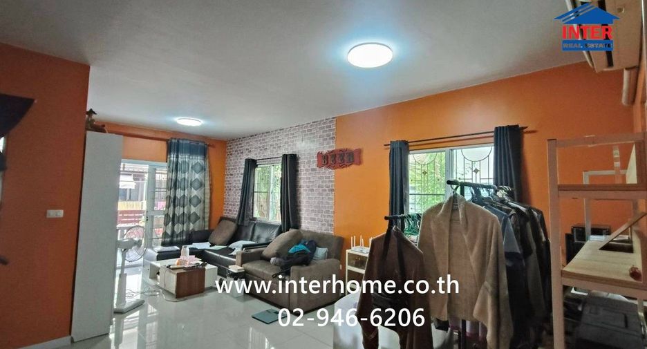 For sale 3 ベッドルーム townhouse in Mueang Pathum Thani, Pathum Thani
