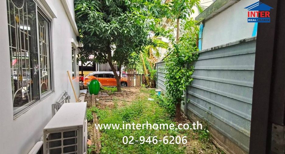 For sale 3 ベッドルーム townhouse in Mueang Pathum Thani, Pathum Thani