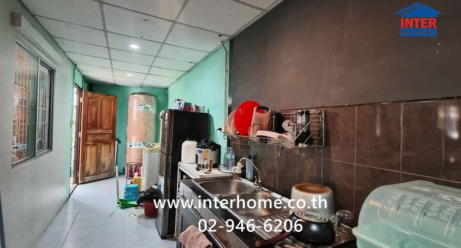 For sale 3 ベッドルーム townhouse in Mueang Pathum Thani, Pathum Thani