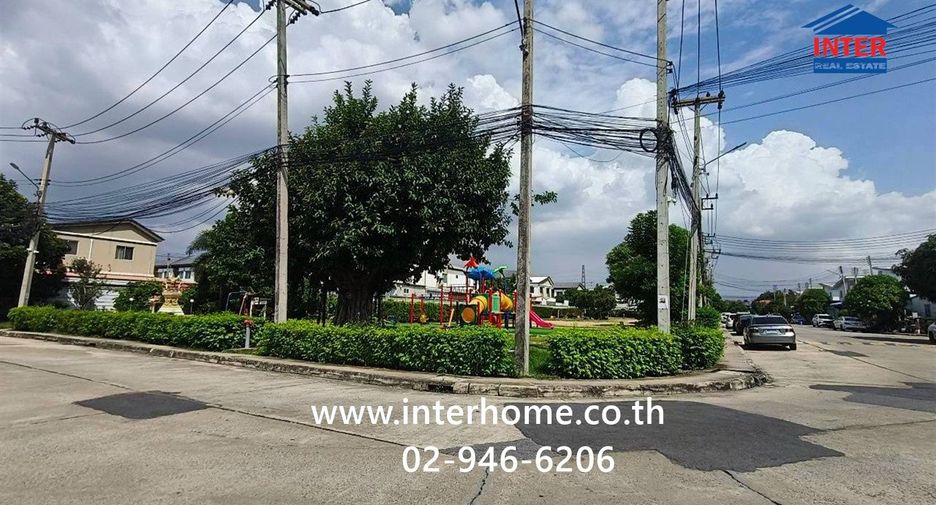 For sale 3 ベッドルーム townhouse in Mueang Pathum Thani, Pathum Thani