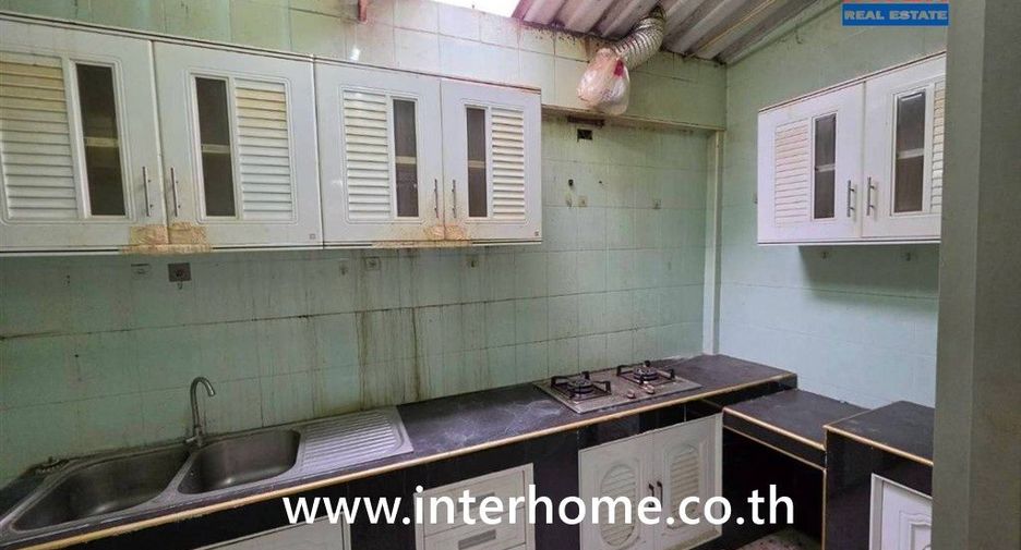 À vendre 2 chambres maison de ville à Bang Bua Thong, Nonthaburi