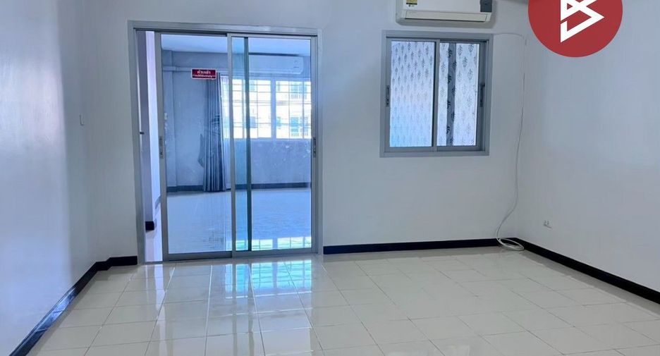 À vendre 4 chambres maison de ville à Mueang Samut Prakan, Samut Prakan