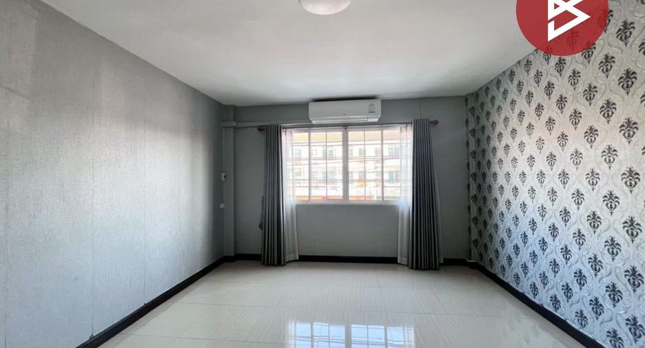 À vendre 4 chambres maison de ville à Mueang Samut Prakan, Samut Prakan