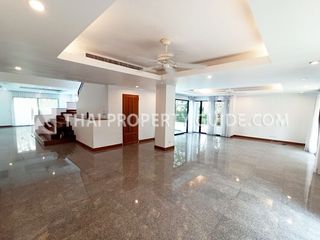 Аренда 4 спальни дом в Pak Kret, Нонтабури