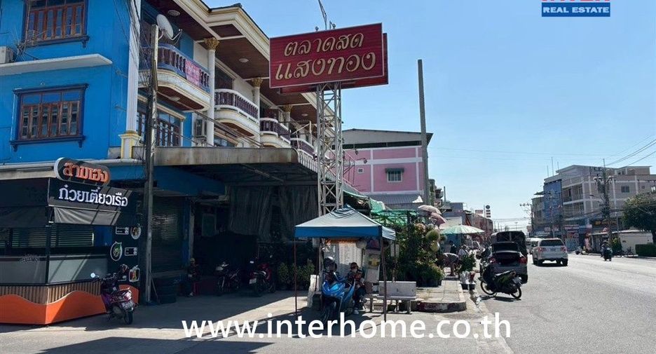 Local comercial en alquiler y en venta de 3 habitaciones en Mueang Samut Prakan, Samut Prakan