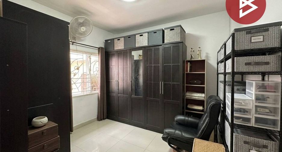 出售 3 卧室 独立屋 在 Mueang Chon Buri, Chon Buri