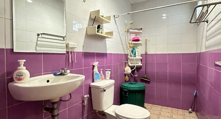 出售 3 卧室 独立屋 在 Mueang Chon Buri, Chon Buri