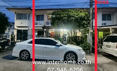 For sale 3 bedrooms townhouse in Mueang Samut Prakan, Samut Prakan