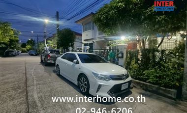 For sale 3 bedrooms townhouse in Mueang Samut Prakan, Samut Prakan