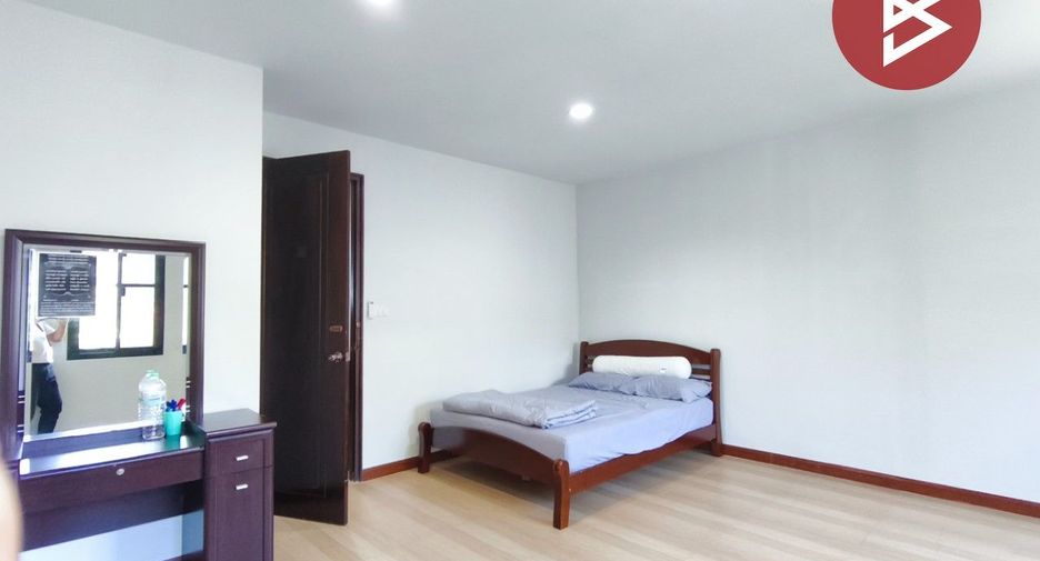 À vendre 2 chambres maison de ville à Bueng Kum, Bangkok