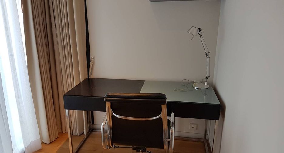 For rent 2 bedrooms condo in Sathon, Bangkok