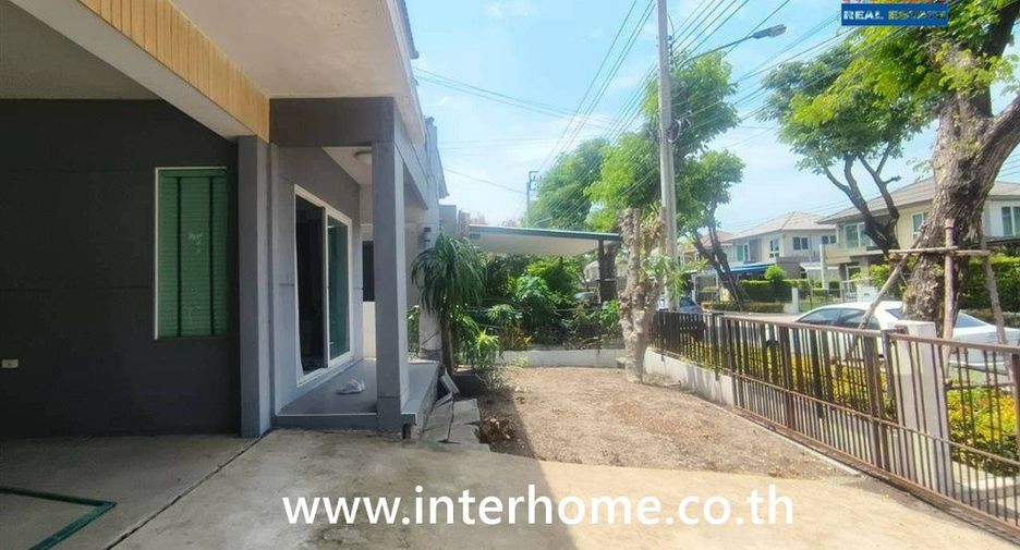 For sale 3 bedrooms house in Bang Sao Thong, Samut Prakan