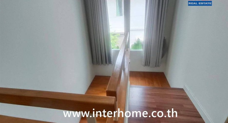 For sale 3 bedrooms house in Bang Sao Thong, Samut Prakan