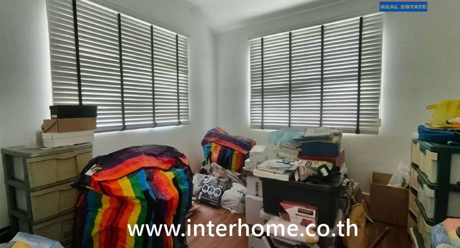 For sale 3 bedrooms house in Bang Sao Thong, Samut Prakan