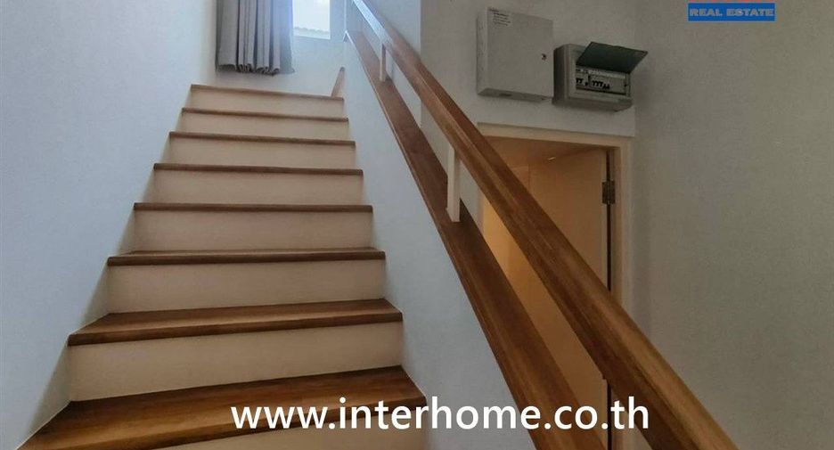 For sale 3 bedrooms house in Bang Sao Thong, Samut Prakan