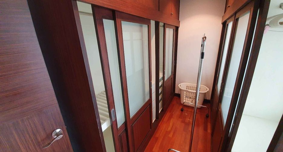 Wohnung zur Miete mit 2 Zimmer in Watthana, Bangkok