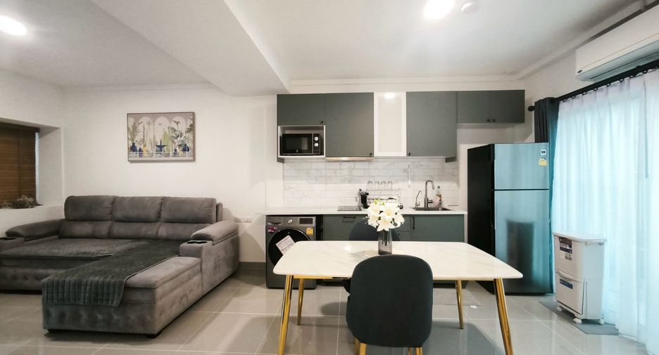 For rent 2 bedrooms townhouse in Prawet, Bangkok