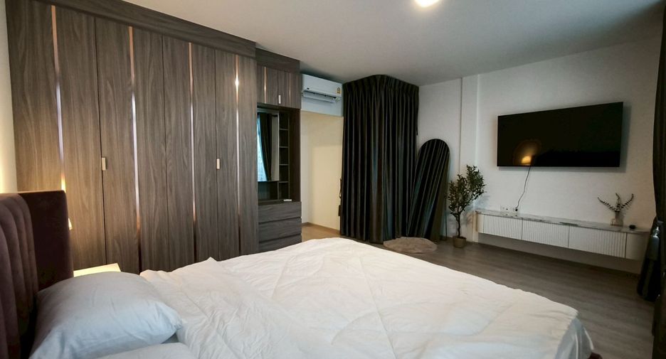 For rent 2 bedrooms townhouse in Prawet, Bangkok