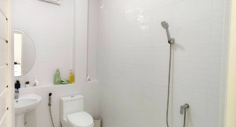 Haus zum Kauf mit 1 Zimmer in Mueang Nakhon Pathom, Nakhon Pathom