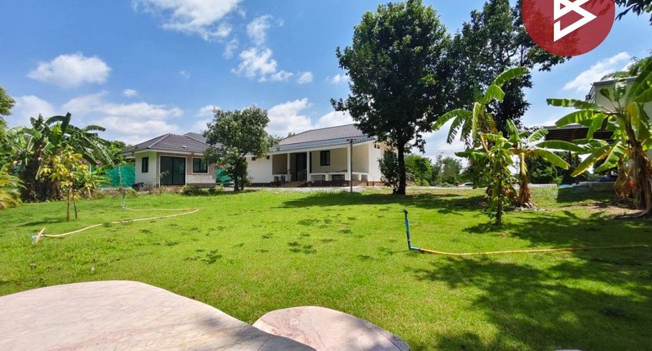 Haus zum Kauf mit 1 Zimmer in Mueang Nakhon Pathom, Nakhon Pathom