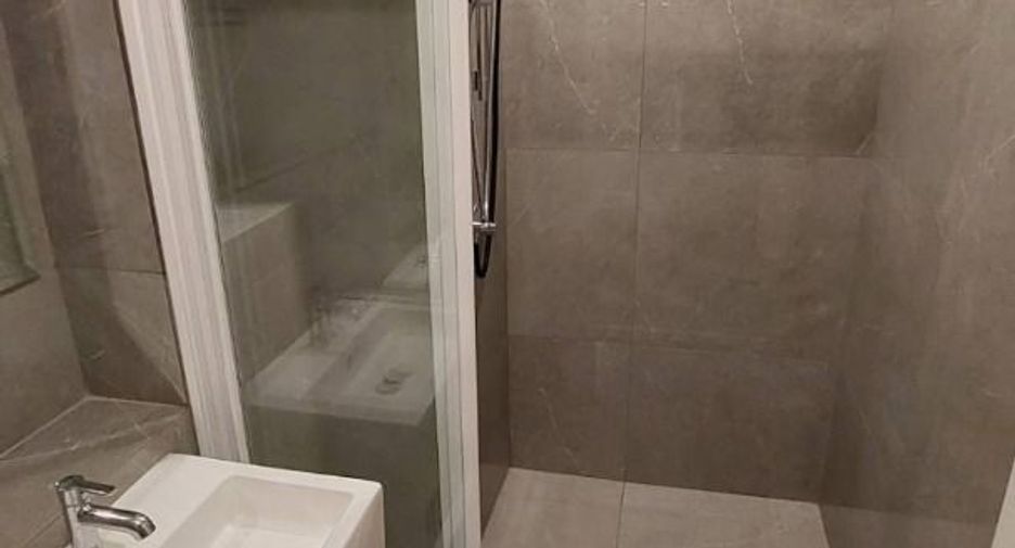 For rent 1 Beds condo in Phra Khanong, Bangkok