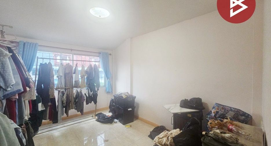 À vendre 3 chambres maison de ville à Bang Phli, Samut Prakan