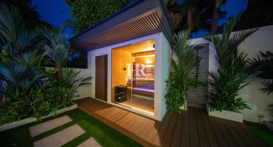 For sale 7 bedrooms villa in Jomtien, Pattaya