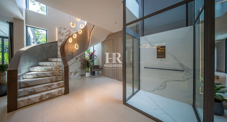 For sale 7 bedrooms villa in Jomtien, Pattaya
