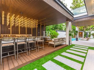 For sale 7 bedrooms villa in Jomtien, Pattaya
