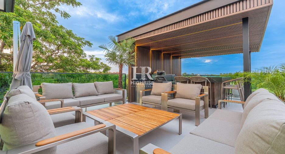 For sale 7 bedrooms villa in Jomtien, Pattaya