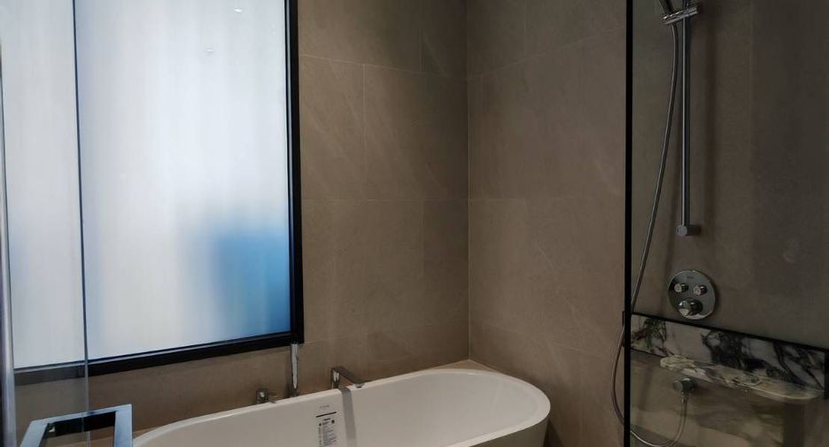 For rent 2 bedrooms apartment in Sathon, Bangkok